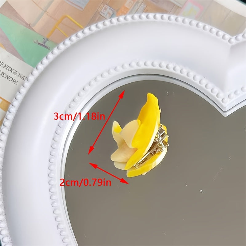 2 PCS PVC Banana Shaped Hair Clips - Cute Cartoon Style Yellow Fruit Hair Accessories, Suitable for Ages 14 And Up - Single Piece