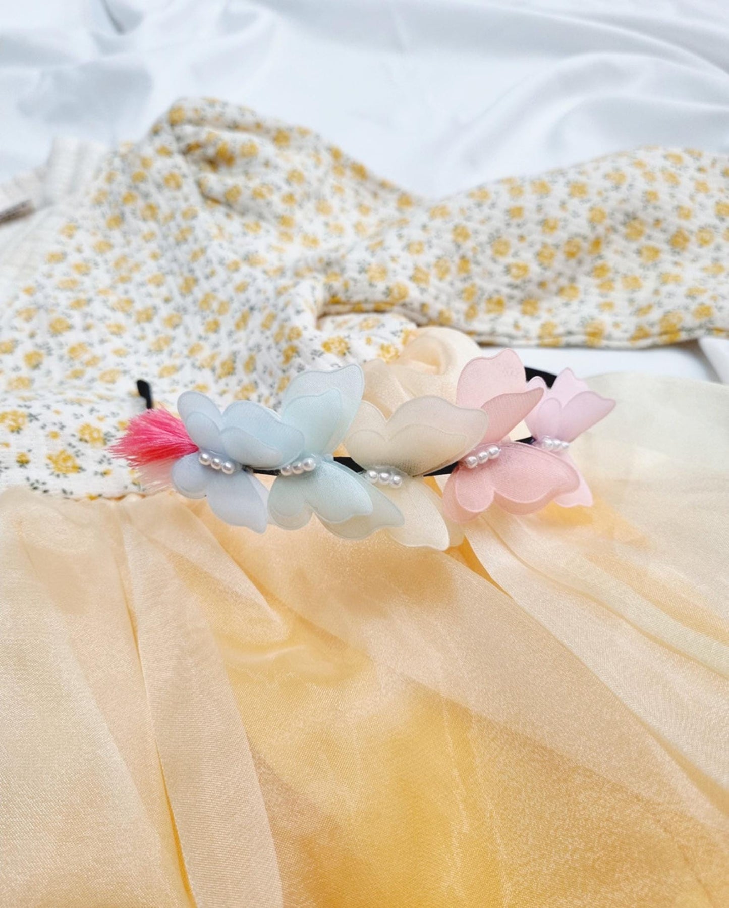 Pastel Hanbok Headband Flower / Butterfly Traditional Korean idol style seollal chuseok lunar new year halloween photoshoot [with Pinkluvme]