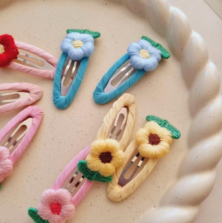 Girl Spring Flower Hair Snap Clip Handmade Spring Stitched Embroidered Flower Handwrapped Hair Clip Made in South Korea [with Pinkluvme]