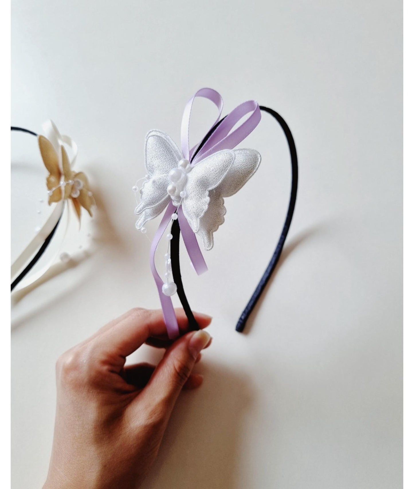 Elegant Handmade Butterfly Hanbok Hairband– Fusion Style Korean traditional beauty hair fashion korean idol pastel headband [with Pinkluvme]