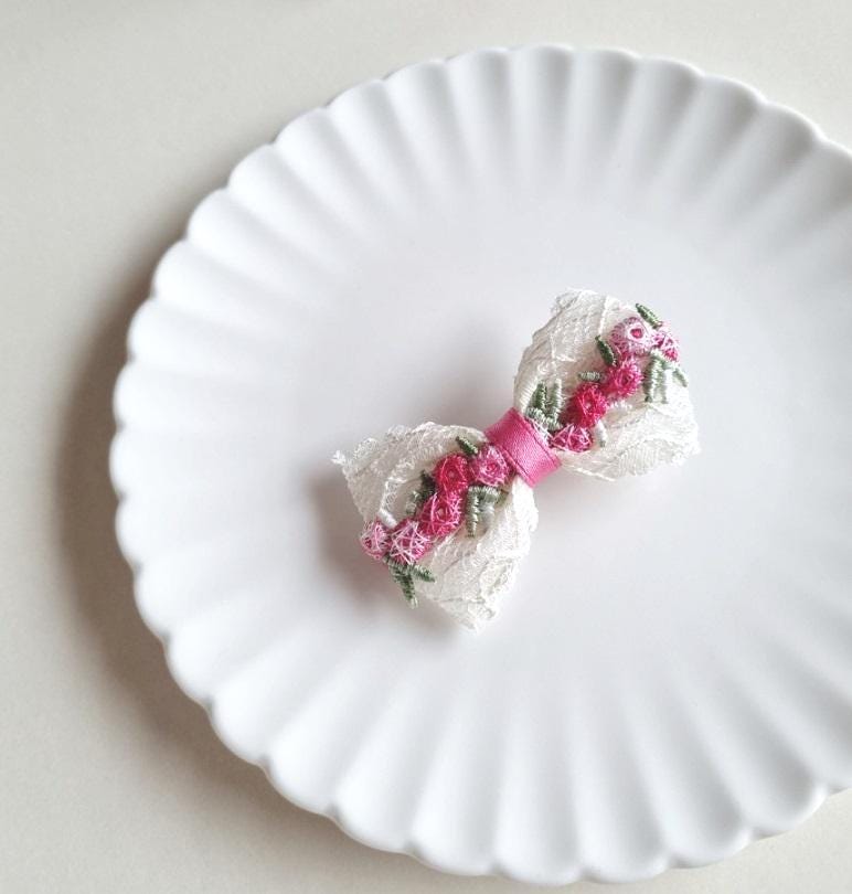 Spring Lace Floral Ribbon Flower Bow Hair Pin [with Pinkluvme]