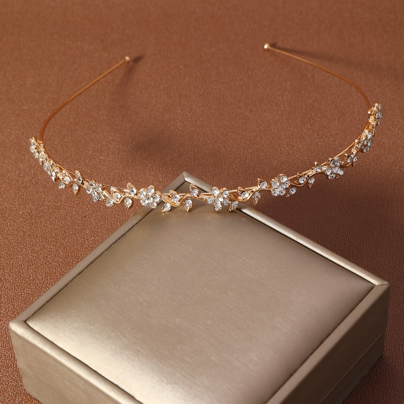 Minimal Gold Bridal Headband – Crystal Flower Wedding Hairpiece