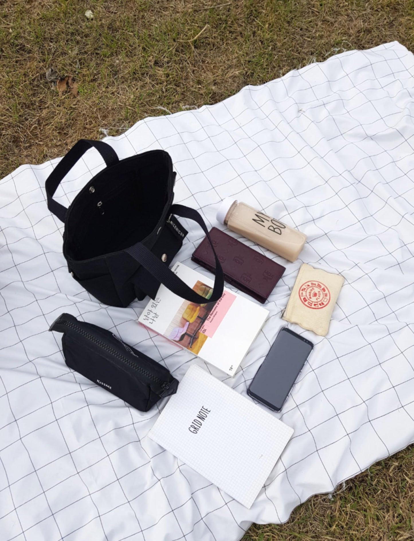 Canvas Multi-Purpose Tote Bag with Adjustable Strap, Black, Ivory, Large Capacity Storage, Cross-body Style,11.8x8.7x4.3 Inch