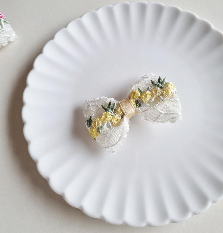 Spring Lace Floral Ribbon Flower Bow Hair Pin [with Pinkluvme]