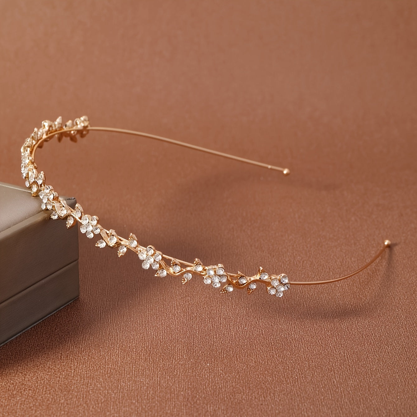 Minimal Gold Bridal Headband – Crystal Flower Wedding Hairpiece