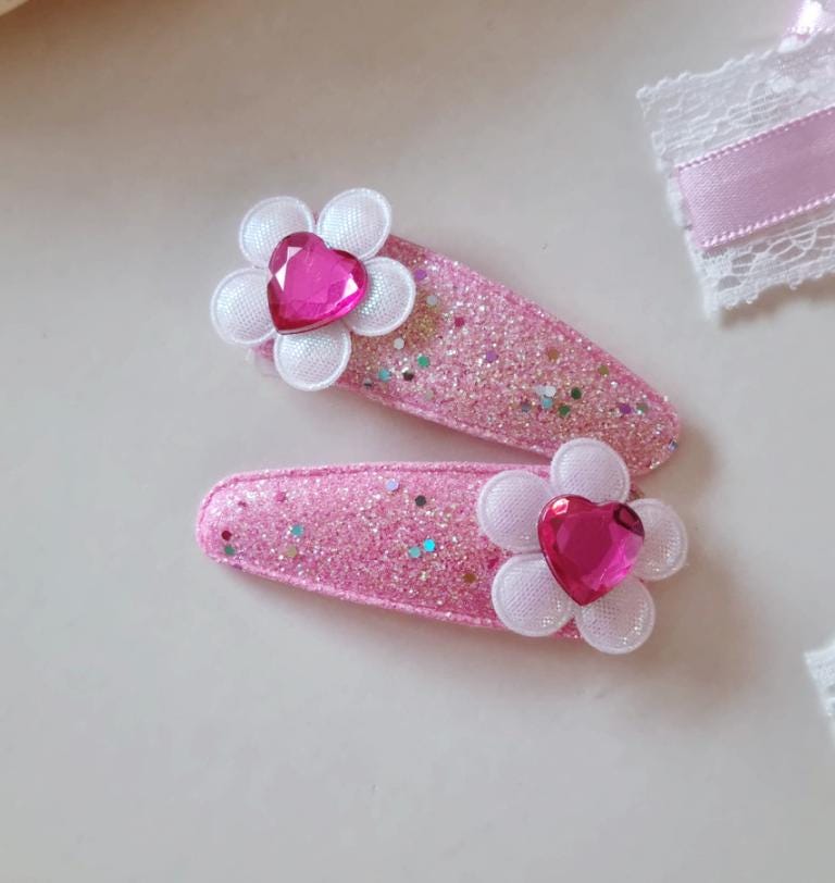 Teenie Tiny Flower Heart Glitter Hair Clip Set (of 2) | Free gift packaging if ordered with lace & satin bow pin [with Pinkluvme]