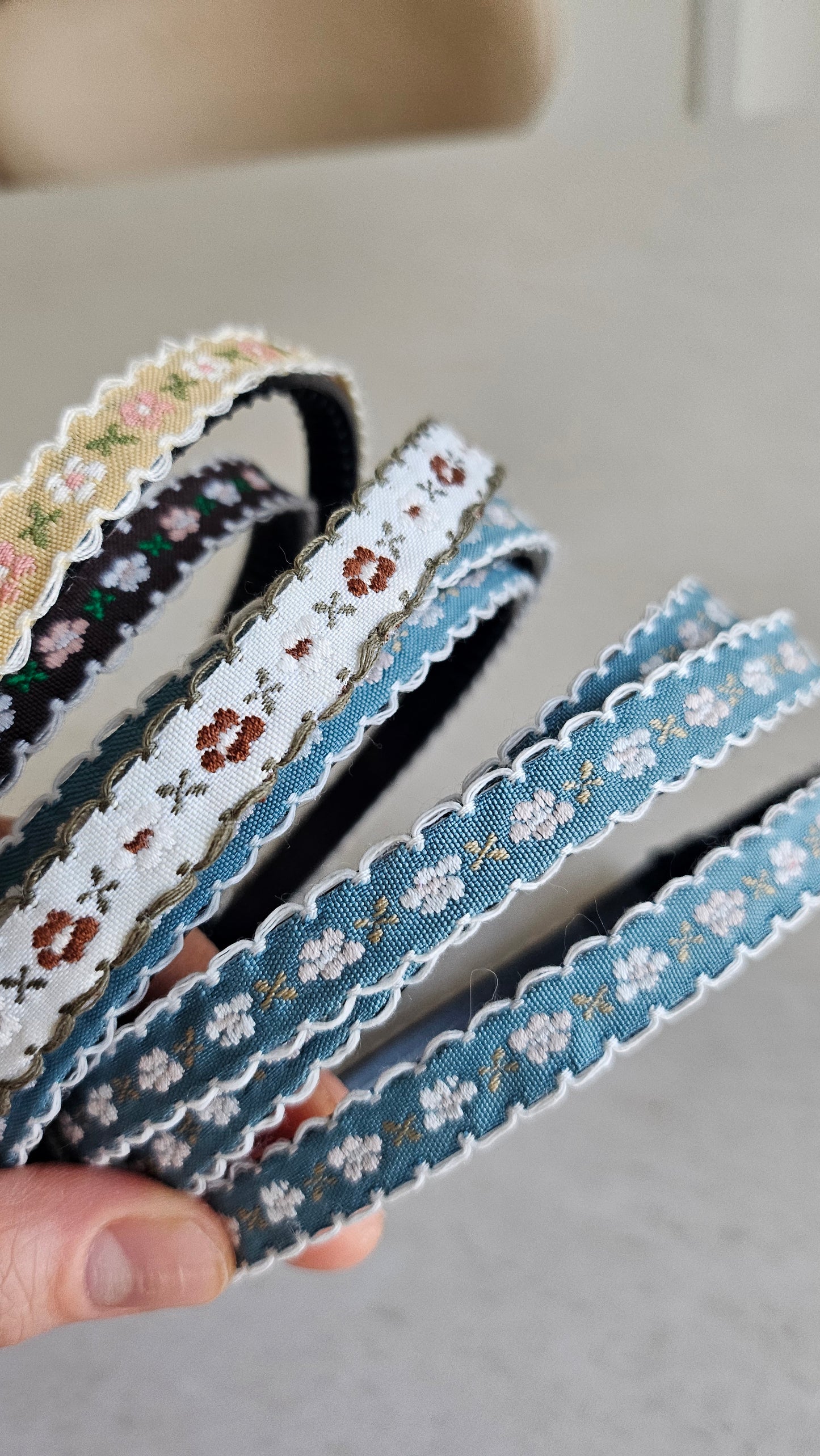 Handmade Linen Embroidered Headband, Bohemian Ethnic Hairband with Non-Slip Double Teeth, Korean Hair Accessory for Women & Girls