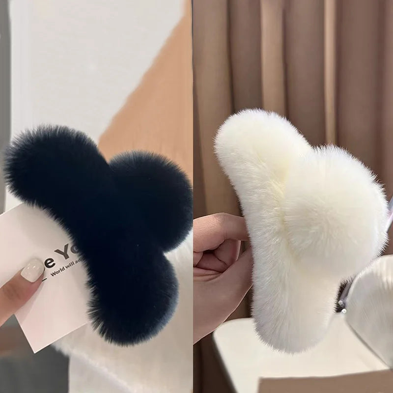 1/2PCS Large plush clip with a high-end feel, autumn and winter furry hair clip, women's temperament, and hair styling