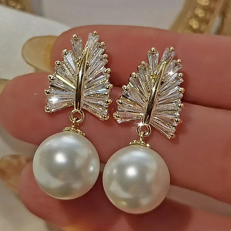 Elegant Zircon Crystal & Simulated Pearl Earrings – Luxury Statement Studs for Women