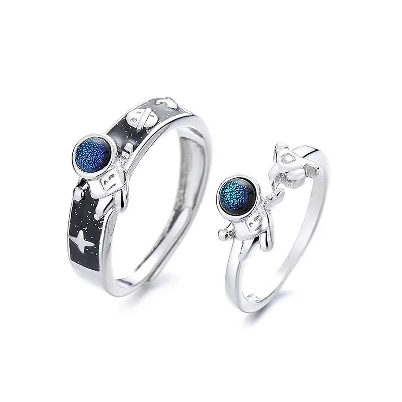 2Pcs Astronaut Planet Couple Rings for Women Men Cute Sliver Color Star Moon Adjustable Finger Rings Romantic Lovers Jewelry
