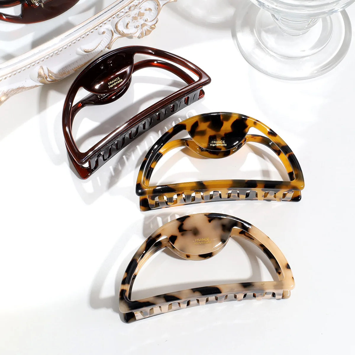 1pc European and American hair accessories hollow acetic acid grip large meatball hair claw