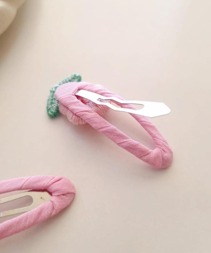 Girl Spring Flower Hair Snap Clip Handmade Spring Stitched Embroidered Flower Handwrapped Hair Clip Made in South Korea [with Pinkluvme]