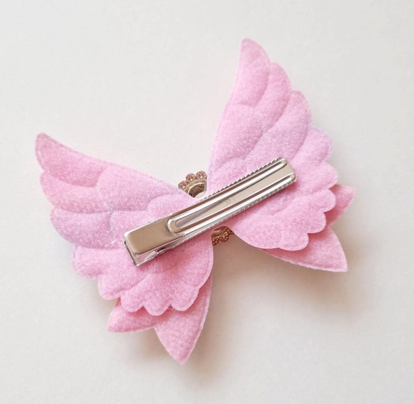 Rainbow Sherbet Angel Wing Gem Hair Clip – Kids pin Korean anime cosplay catchy teenie jewel princess Halloween party favor [with Pinkluvme]