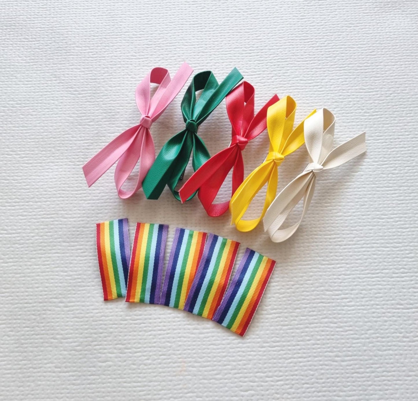 Poppy Color Classic Twisted Layered Bow Clip free rainbow snap clip hypoallergenic nickel free baby safe faux leather strip [with Pinkluvme]