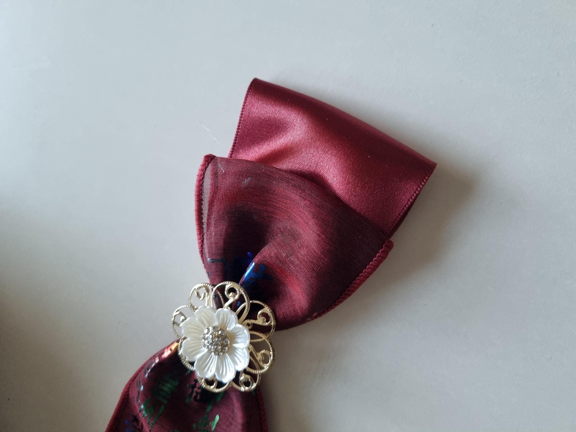 Traditional Korean Hanbok Hair Pin Elegant Daenggi Ribbon flower center red white black Kpop gift chuseok seollal doljanchi [with Pinkluvme]