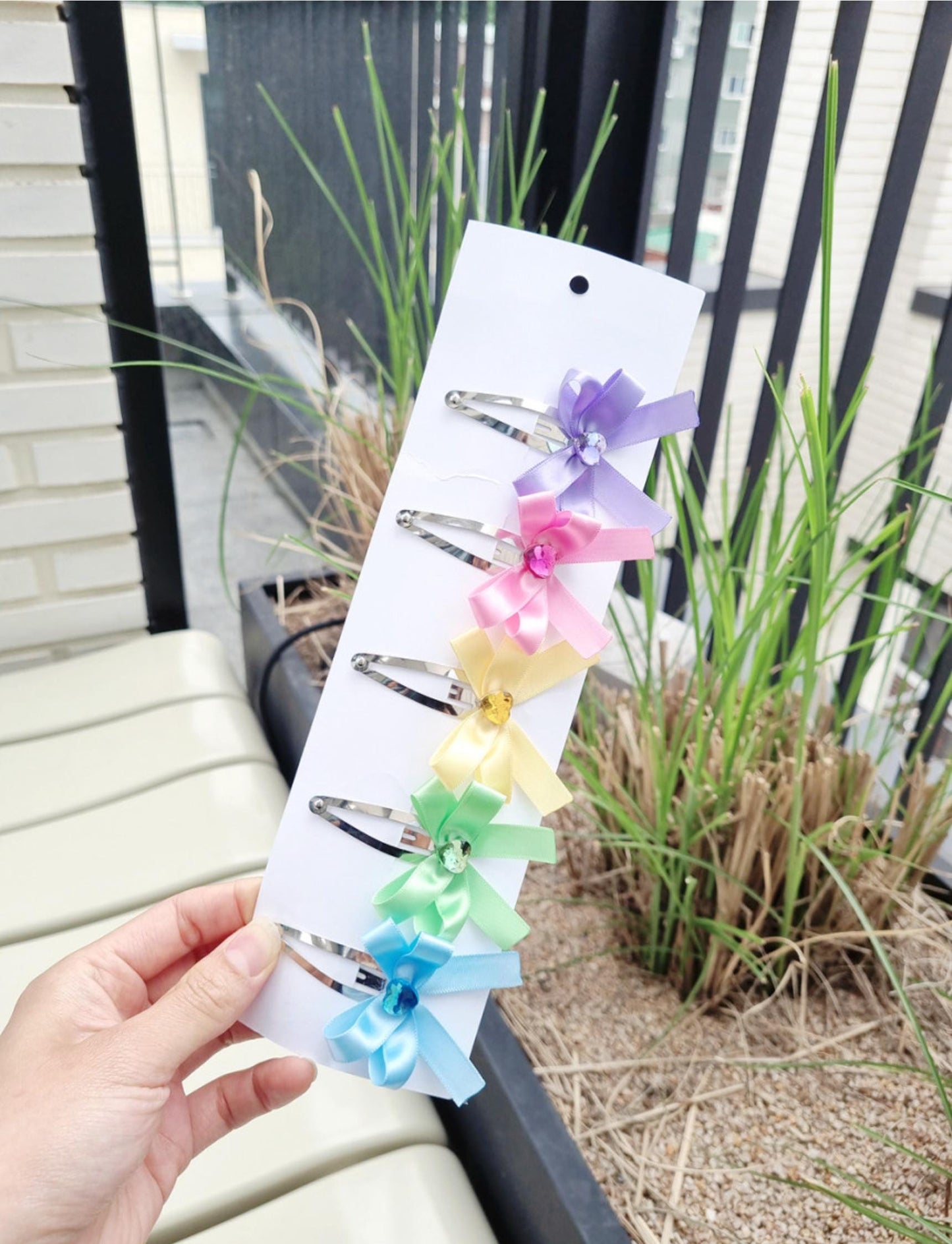 Heart Gem Ribbon Snap Clip – Available in 5 Colors Kpop idol animation fan satin finish elegant handmade double bow [with Pinkluvme]