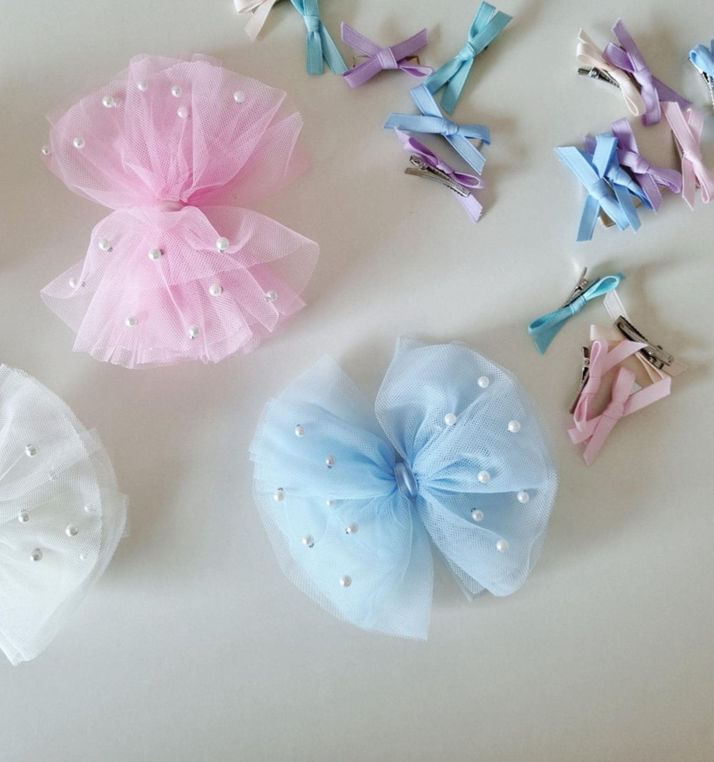 Baby’s Breath Chiffon Pearl Bow Clip hypoallergenic nickel free alligator clip party formal baby shower photoshoot wedding [with Pinkluvme]