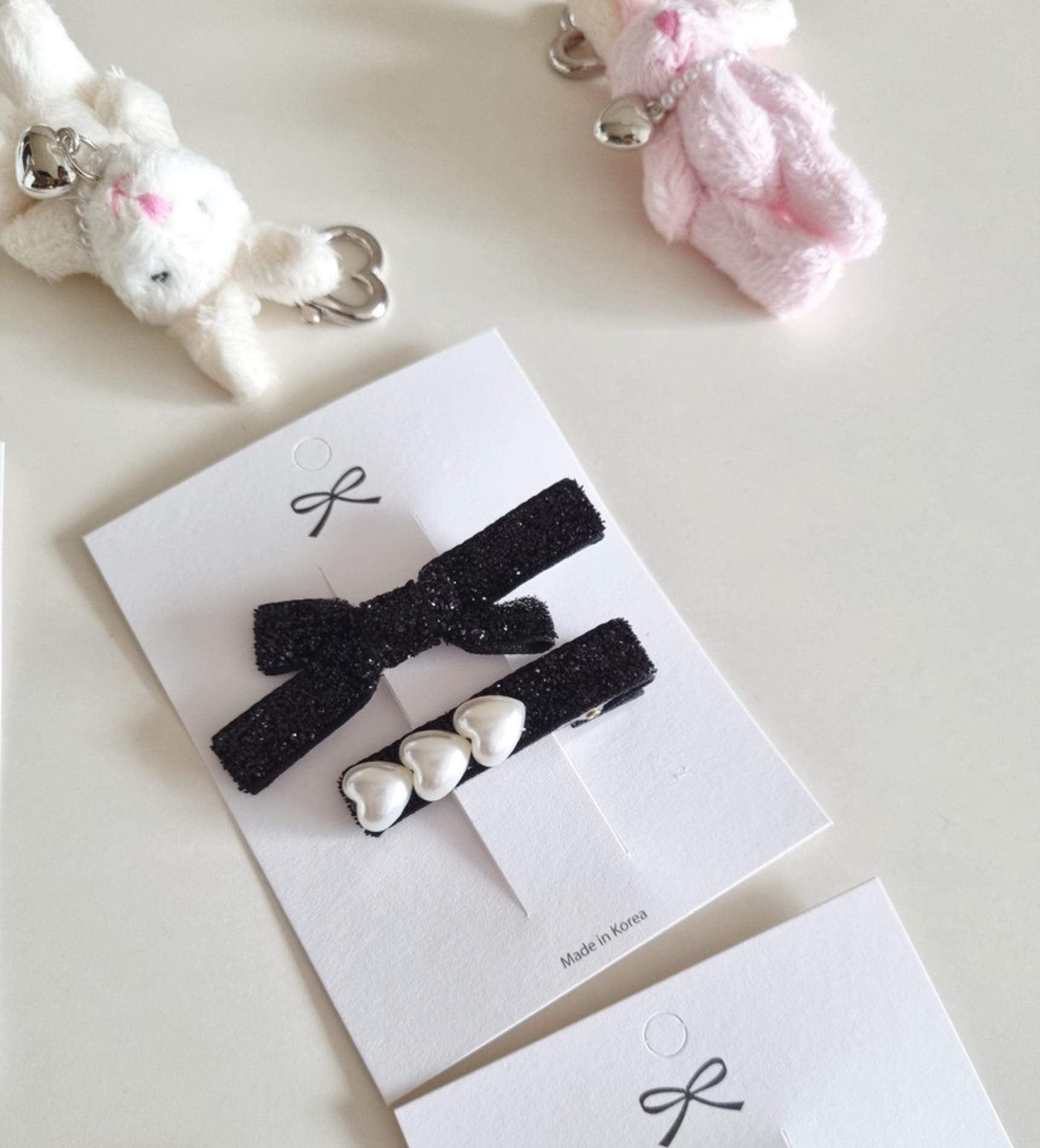 Glitter Bow & Pearl Hair Clip Set – 2 Pieces diagonal asymmetrical pigtail mom and girl [with Pinkluvme]