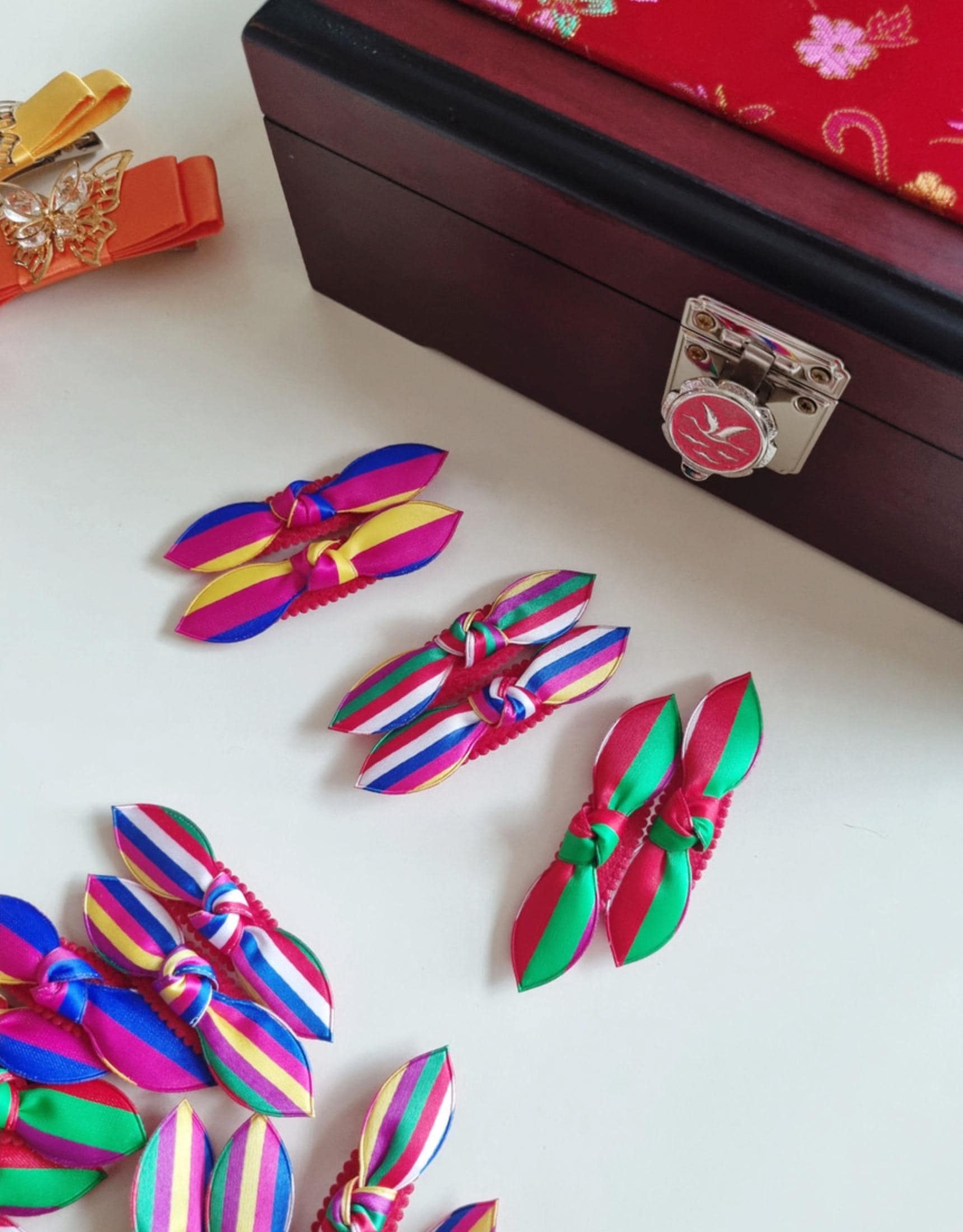 Korean Saekdong Hair Clip Set 2 pcs Lightweight Hanbok Ribbon Pin limited supplies cannot restock 3 types Kpop pigtail [with Pinkluvme]