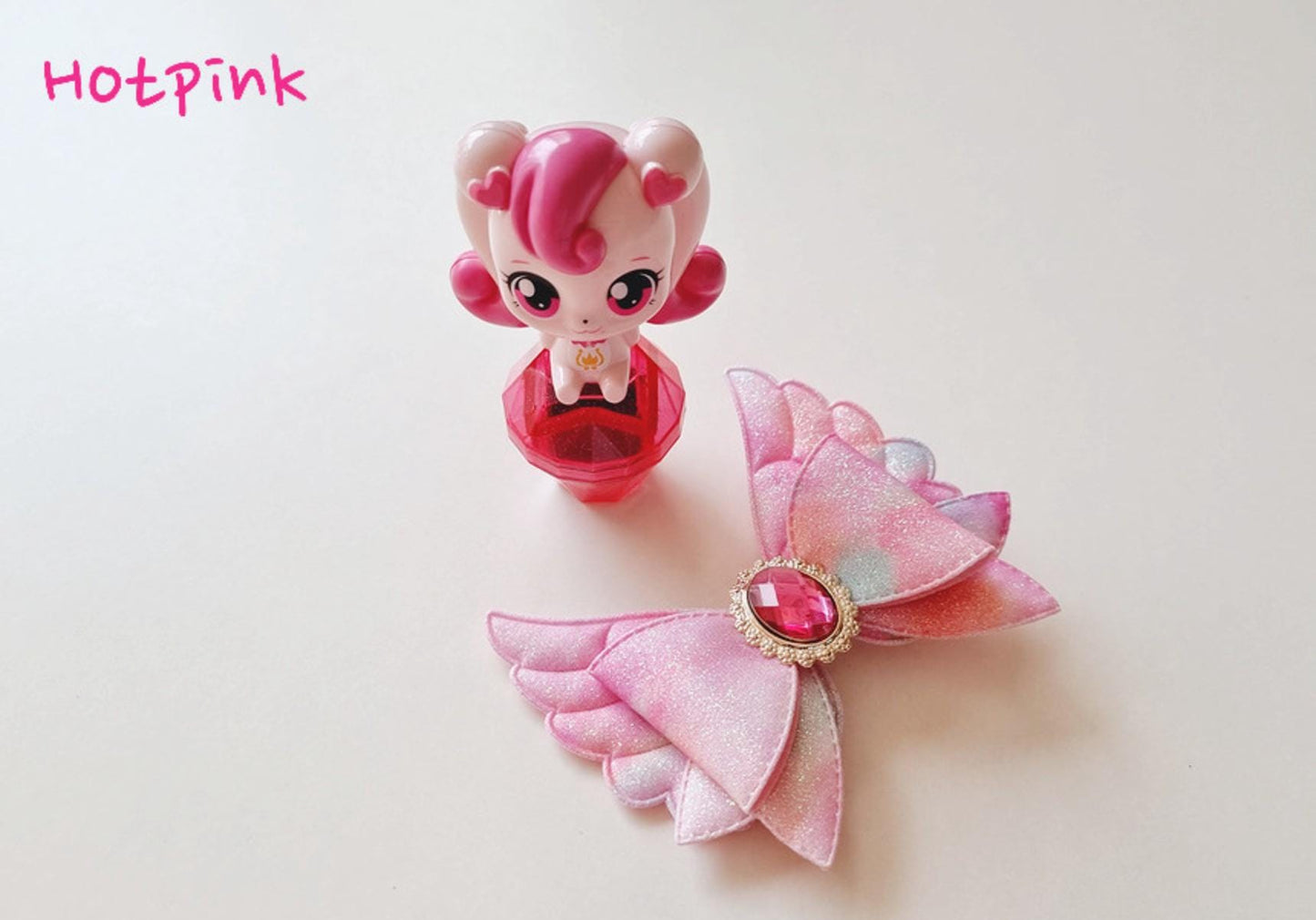 Rainbow Sherbet Angel Wing Gem Hair Clip – Kids pin Korean anime cosplay catchy teenie jewel princess Halloween party favor [with Pinkluvme]