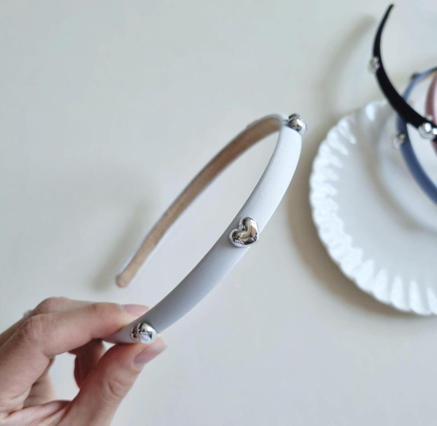 Minimalist Silver Heart Accent Headband Black, Pink, White, Blue | Simple Elegant Hair Accessory Korean handmade Kpop idol [with Pinkluvme]