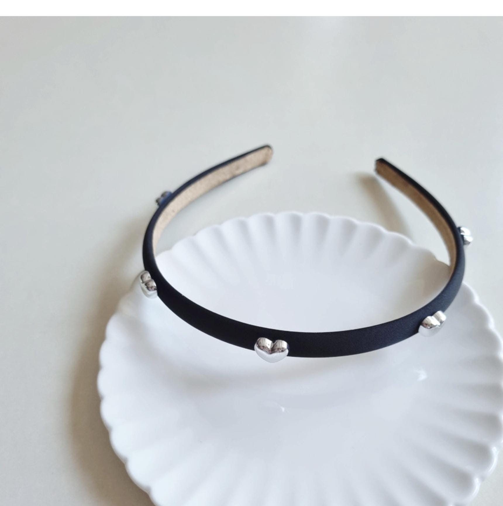 Minimalist Silver Heart Accent Headband Black, Pink, White, Blue | Simple Elegant Hair Accessory Korean handmade Kpop idol [with Pinkluvme]