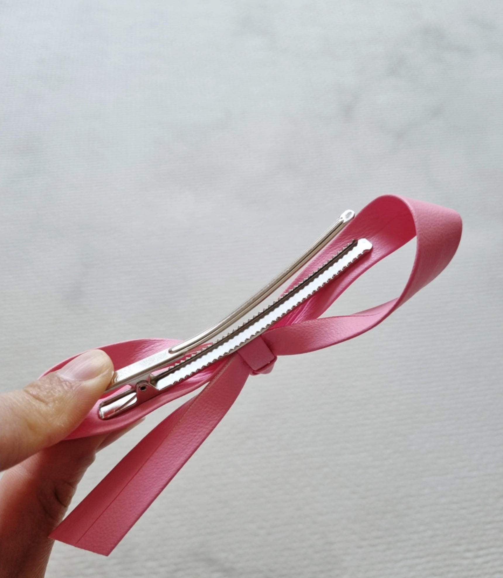 Poppy Color Classic Twisted Layered Bow Clip free rainbow snap clip hypoallergenic nickel free baby safe faux leather strip [with Pinkluvme]