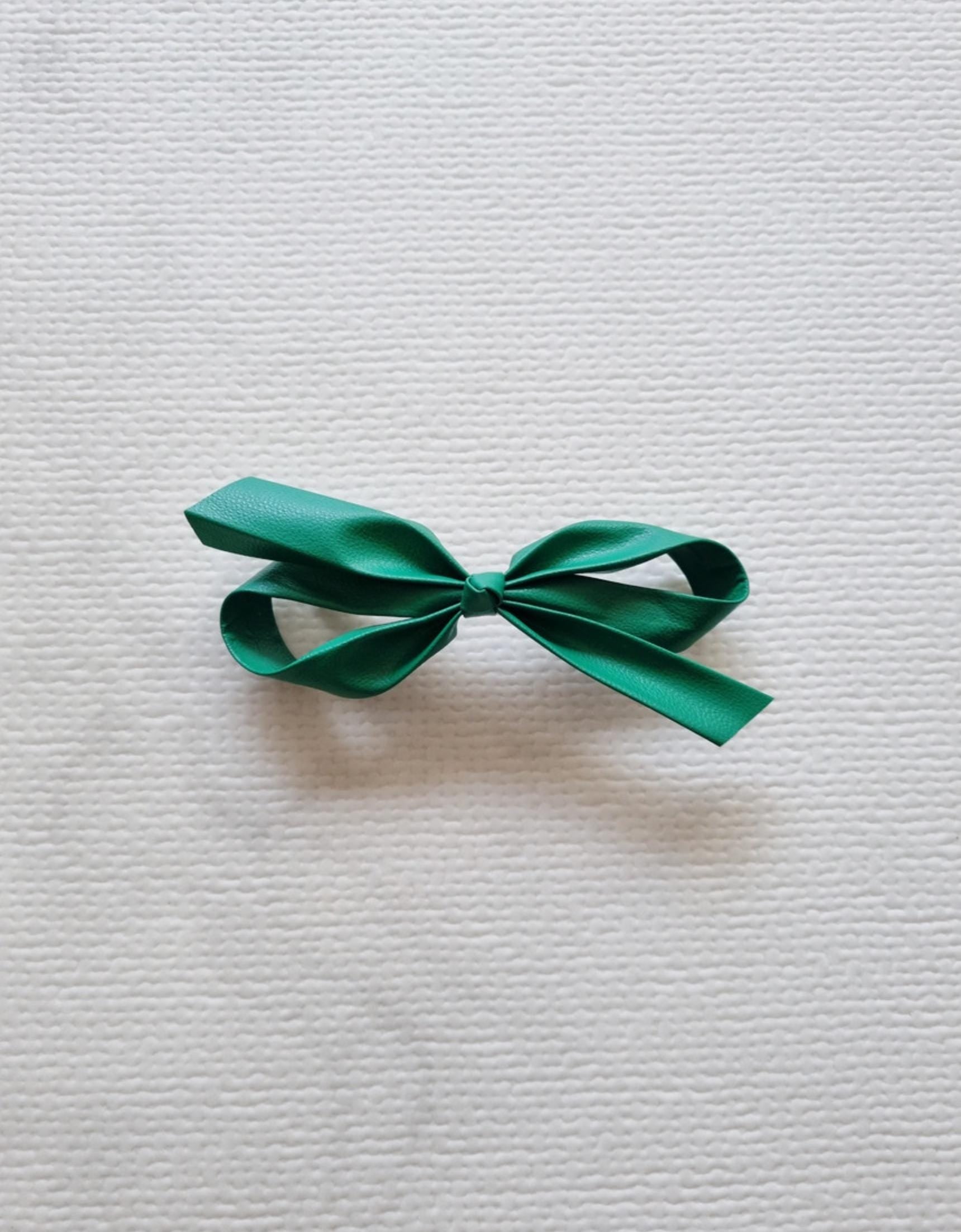 Poppy Color Classic Twisted Layered Bow Clip free rainbow snap clip hypoallergenic nickel free baby safe faux leather strip [with Pinkluvme]