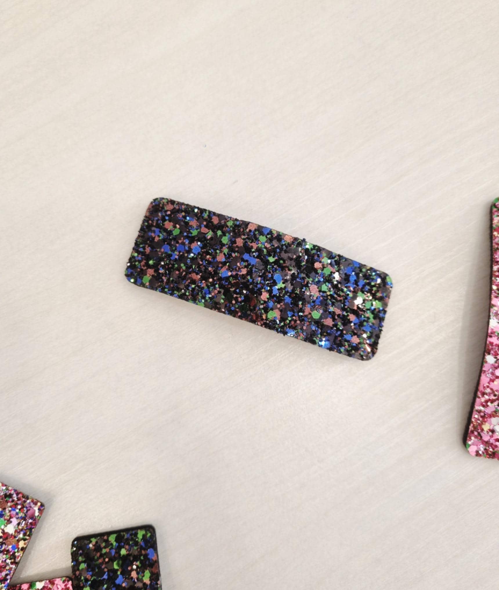 Disco Glitter Snap Hair Clips 4 colors 2 sizes Square Sparkle Pin kids retro 70s 80s party Korean Kpop idol fashion filming [with Pinkluvme]