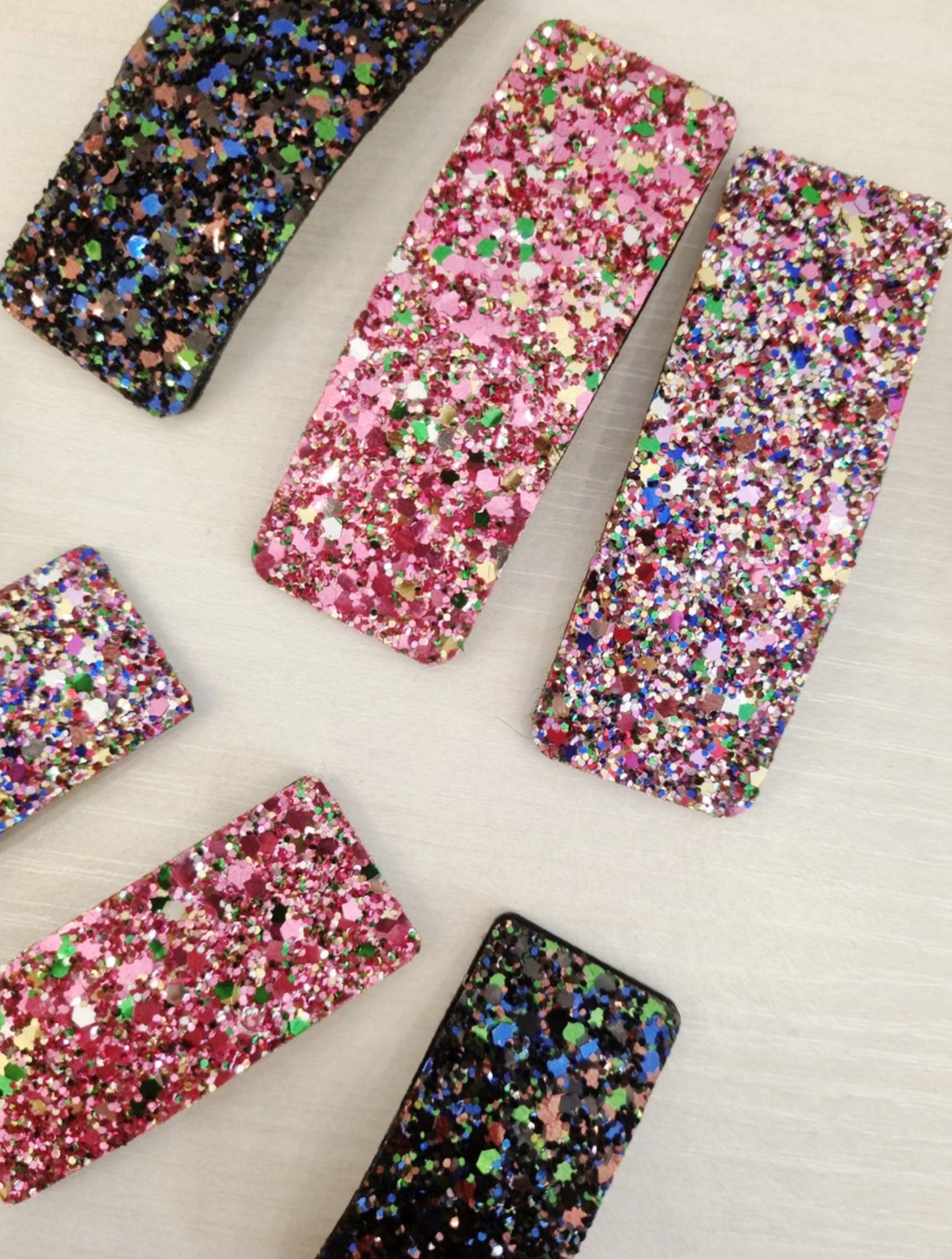 Disco Glitter Snap Hair Clips 4 colors 2 sizes Square Sparkle Pin kids retro 70s 80s party Korean Kpop idol fashion filming [with Pinkluvme]