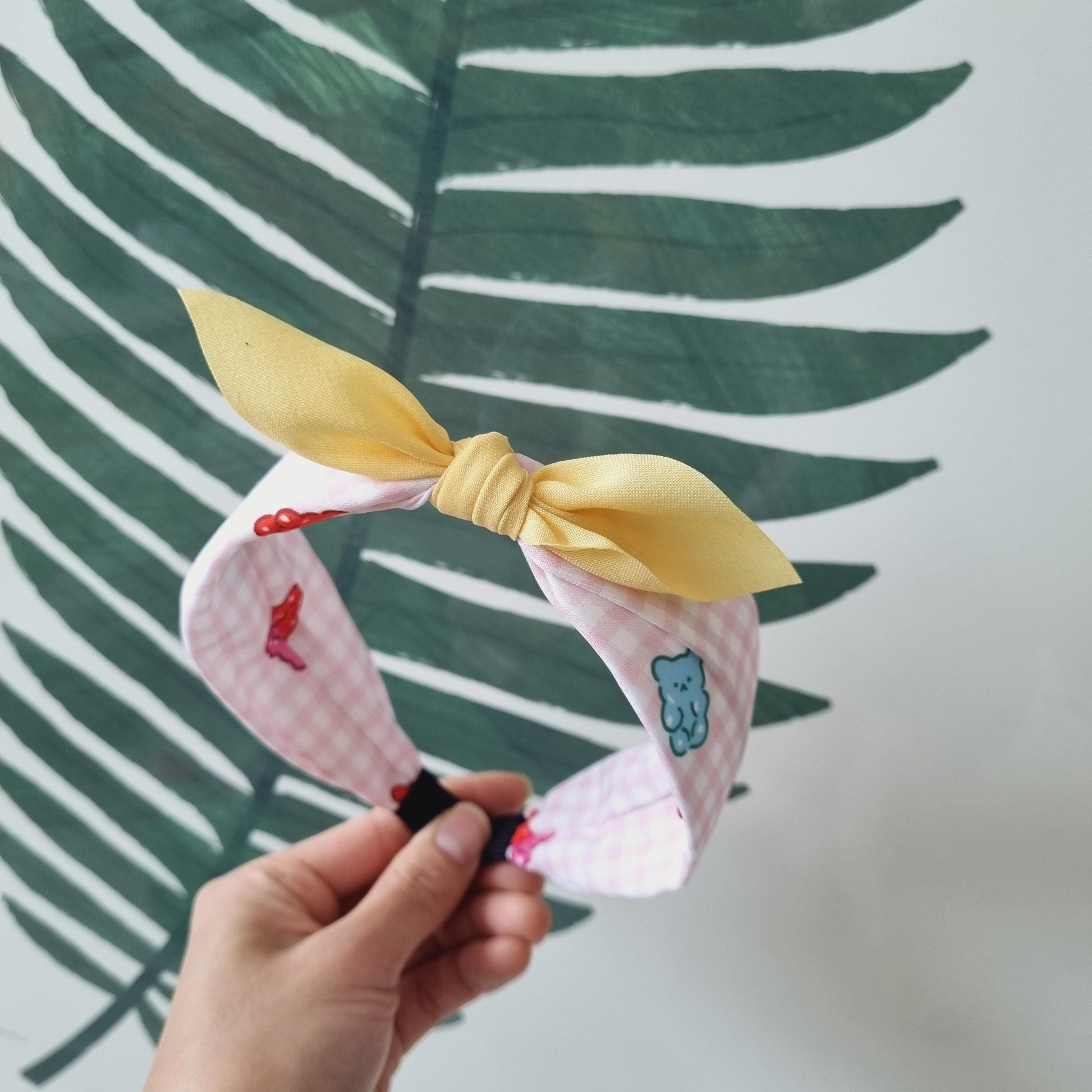 Gummy Bear Checkered Headband Cute & Sturdy Hairband Handmade in Korea Kpop idol fashion beauty children daily school kids [with Pinkluvme]
